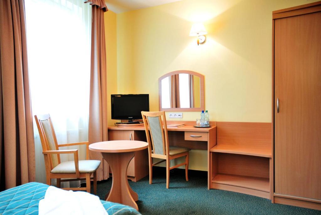 Hotel Wodnik スウォク 部屋 写真